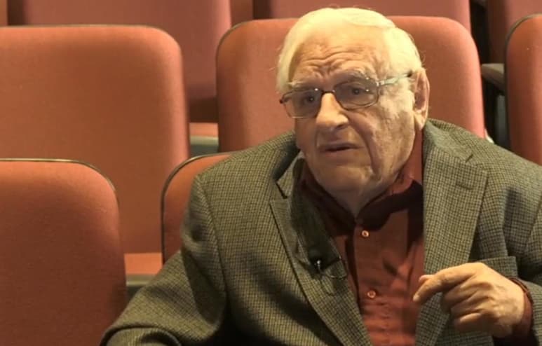 En una nueva entrega de las entrevistas Rumbo al Centenario de El Siglo, charlamos con el periodista y escritor mexicano Armando Fuentes Aguirre “Catón”, quien dialogó sobre su trayectoria, su visión del periodismo y el cariño que le tiene a esta casa editora, además de relatar distintas anécdotas sobre la profesión. (ARCHIVO)