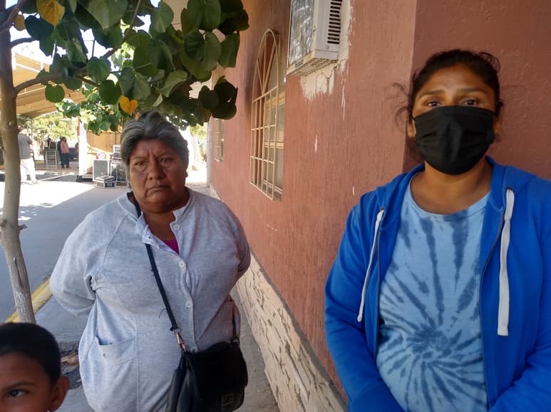 La madre y abuela de la menor pidieron la intervención del Estado para que regrese con ellas.