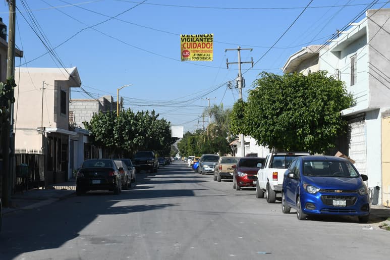 Los vecinos de la colonia La Merced II organizaron una vigilancia comunal para detectar, e incluso detener en el acto, a quienes insisten en delinquir. (FERNANDO COMPEÁN)