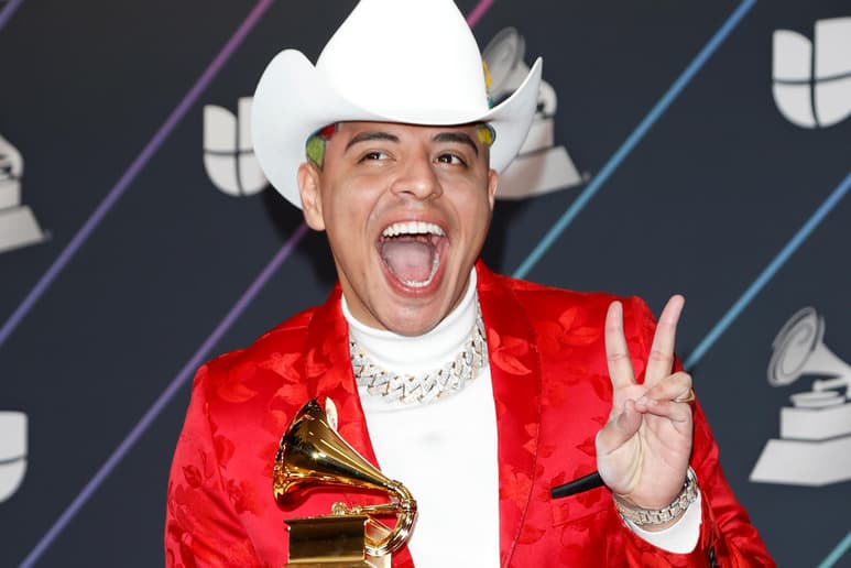 Eduin Caz sorprendió a sus fanáticos al anunciar que se retirará de la música luego de que termine su gira del 2021 con Grupo Firme.