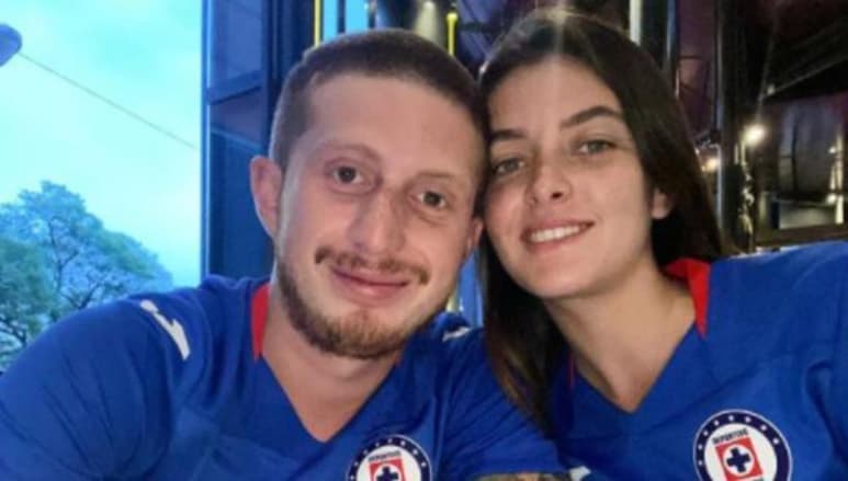Aunque hasta hace una semana Nerea Godínez, novia del actor Octavio Ocaña, se mostraba abierta con los fans de su novio e incluso se tomaba fotos con quien se lo pidiera, hace unas hora la joven decidió cerrar su cuenta de Instagram sin dar detalles de la razón que la llevó a tomar esta decisión.