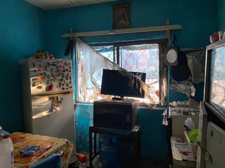 Dos de los habitantes terminaron con quemaduras en el cuerpo y rostro. (EL SIGLO DE TORREÓN)