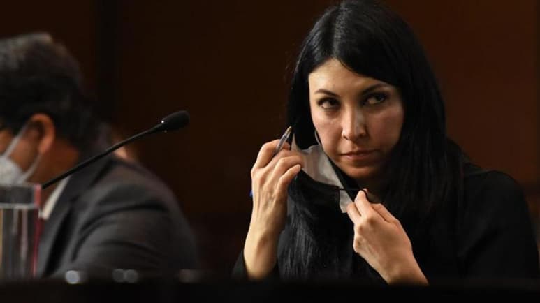 El presidente Andrés Manuel López Obrador aseguró que Victoria Rodríguez Ceja, subsecretaria de Egresos de la Secretaría de Hacienda y Crédito Público (SHCP) y quien será propuesta para encabezar el Banco de México (Banxico), es una mujer autónoma, independiente, integra y no una 'tecnócrata' que reciba instrucciones del Presidente. (ESPECIAL)