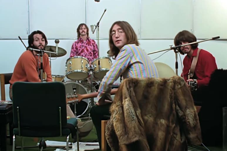 La primera parte del magno documental 'The Beatles: Get Back', en el que el director Peter Jackson pretende dar la visión más 'honesta' que se ha conocido hasta ahora de la banda, se ha estrenado hoy en Disney+. (ESPECIAL)