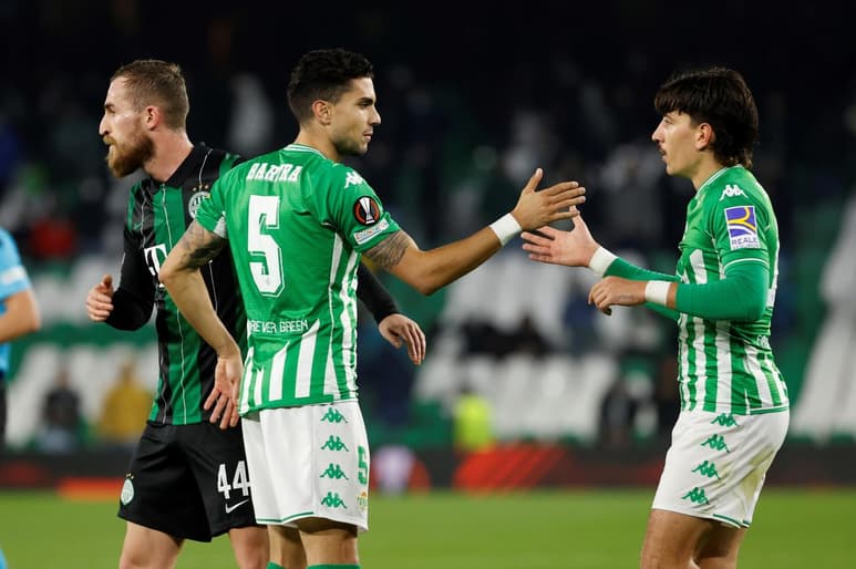 El Betis tenía este jueves la posibilidad de certificar su pase a la siguiente fase y además recomponer la figura después de su anterior partido en este torneo.