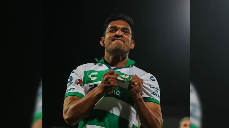 En el último encuentro entre ambos en el “Volcán” Universitario, Santos Laguna se vio dominador, pero careció de contundencia y terminó empatando a un tanto con los Tigres (ESPECIAL)