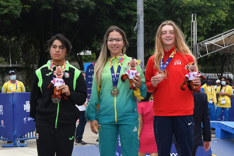 Con una gran actuación de Itzel Granados Flores, México se lleva la plata en el skatebording femenil en la justa celebrada en el skatepark de Cálida en la ciudad de Cali, Colombia.