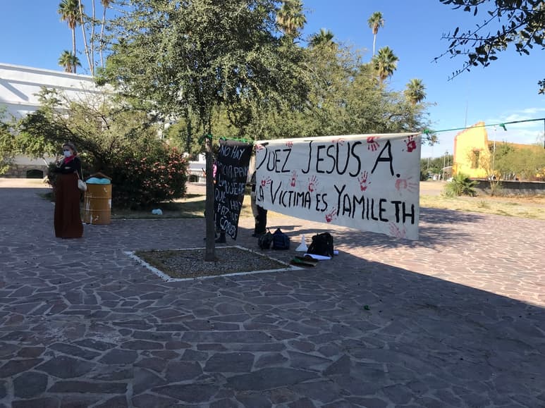 Las activistas manifiestan que Yamilet 'N' es la víctima. (EL SIGLO DE TORREÓN)