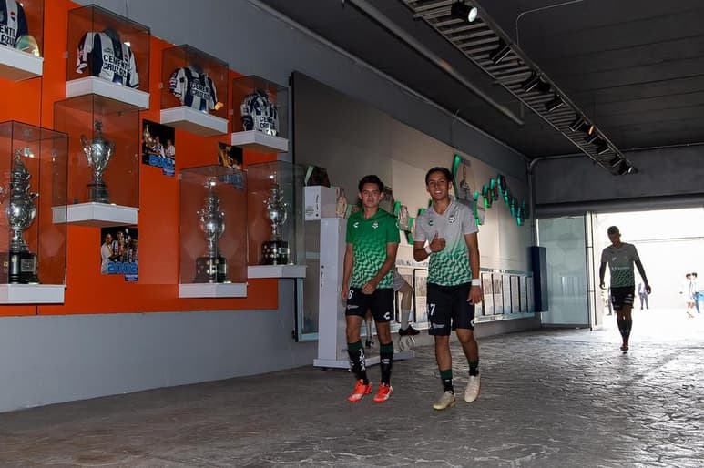 Diego Martínez (i) y Joshua Mancha fueron piezas fundamentales para que los Guerreros Sub-20 llegaran a la gran final, en la que se medirán por el título a Cruz Azul.