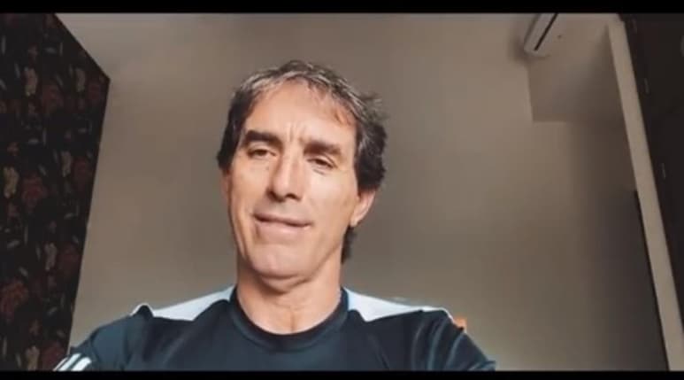 Los Tuzos del Pachuca sorprendieron al anunciar la contratación de Guillermo Almada como director técnico.