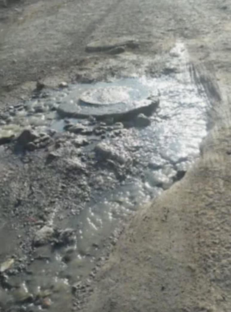 El reporte corresponde a la calle Canoas y Belmonte colonia Asturias, donde las aguas negras han generado malos olores.