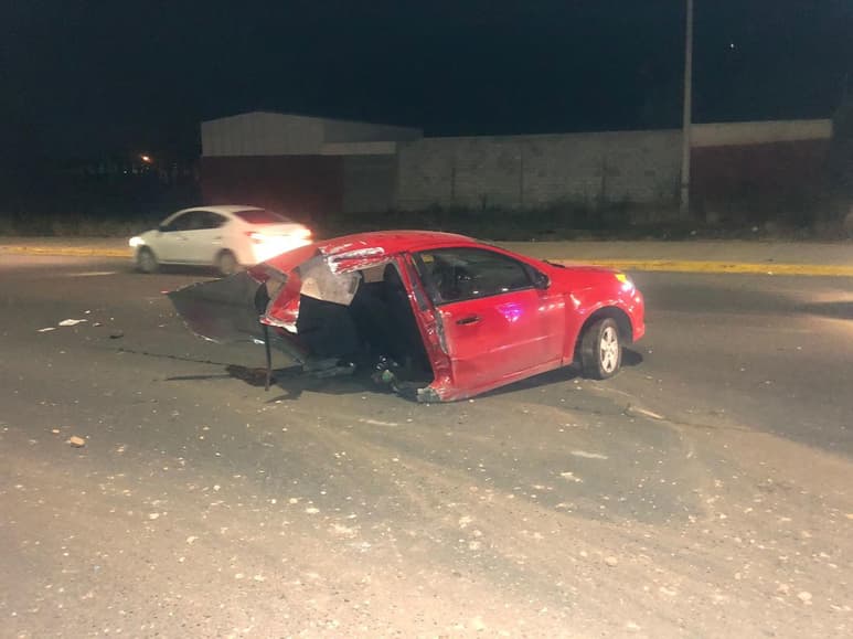 El conductor resultó ileso. (EL SIGLO DE TORREÓN)