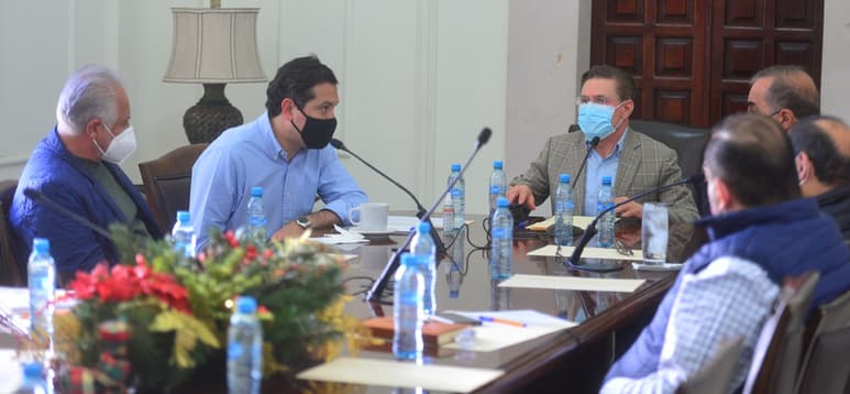 El gobernador de Durango, José Rosas Aispuro Torresó, encabezó la reunión del Consejo Estatal de Salud. (CORTESÍA)