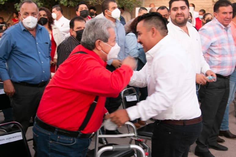 Evento tuvo lugar en la plaza de la colonia Las Carolinas. (MARY VÁZQUEZ)