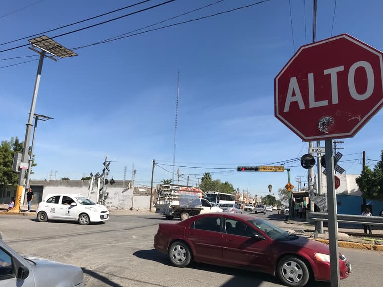 La construcción de la obra iniciará con la adecuación de las vías alternas, con trabajos de repavimentación así como de señalética. (GUADALUPE MIRANDA)