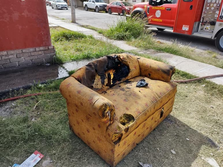 Durante la tarde de este viernes se registró un incendio en un domicilio de la colonia Ciudad Nazas de Torreón.