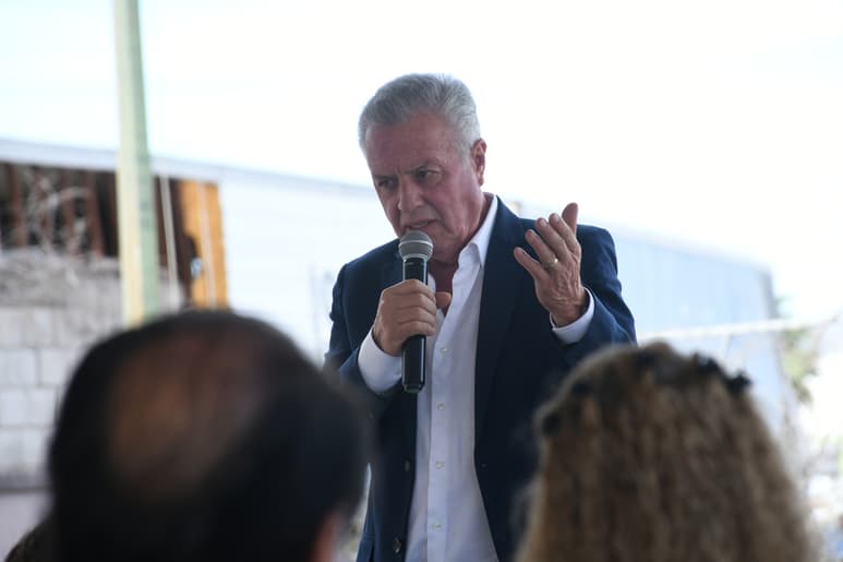 Señala el alcalde de Torreón, Jorge Zermeño, que las administraciones públicas son obras humanas y con pendientes en todos casos. (ARCHIVO)