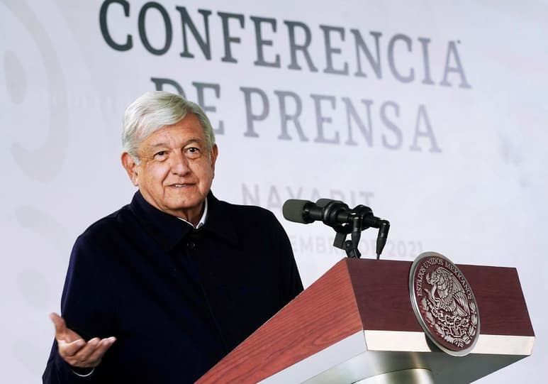 López Obrador prometió en su campaña presidencial que iba a rescatar a la empresa. (ARCHIVO) 