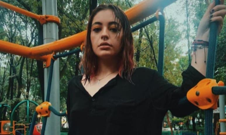 A pesar de que Ainara ha recibido apoyo tras la violación que sufrió cuando era menor de edad, ésta aún teme por su vida, pues asegura que ha recibido amenazas de muerte (ESEPCIAL)