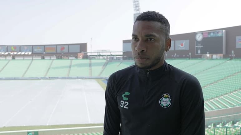 Ayrton Preciado en el arranque de la segunda semana de pretemporada al mando de Pedro Caixinha de cara al Clausura 2022.