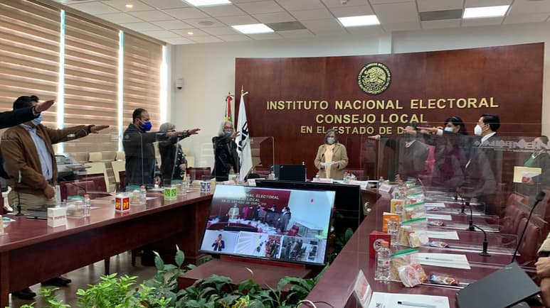 La presidenta de este organismo, María Elena Cornejo Esparza, en su discurso de instalación, hizo un llamado a los actores políticos a acatar las reglas que mandata la Constitución Federal. (EL SIGLO DE TORREÓN)