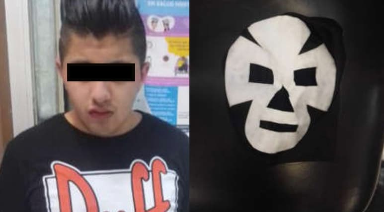 El sujeto portaba la máscara del luchador 'Espanto' al momento del asalto, lo que permitió su identificación (ESPECIAL)