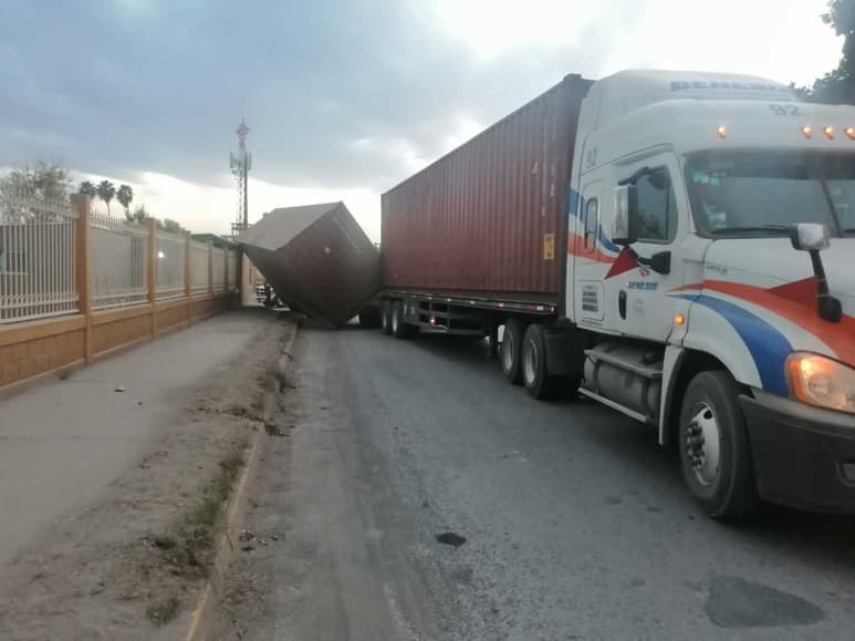 La unidad transportaba 22 toneladas de algodón en pacas.