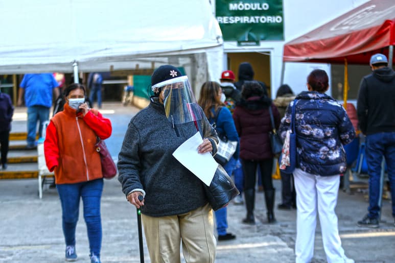 Al momento, se reporta un total de 7 mil 063 casos activos. (ARCHIVO)