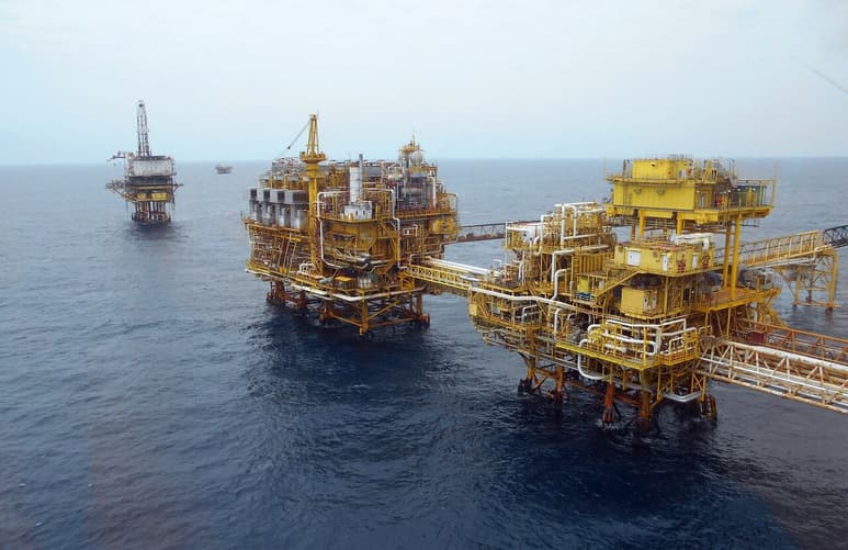 Los ingresos de la empresa sumaron 506 mil 794.5 millones de pesos en el periodo enero-marzo de este año, frente a los 317 mil 553.1 millones del mismo trimestre del 2021. (ARCHIVO)