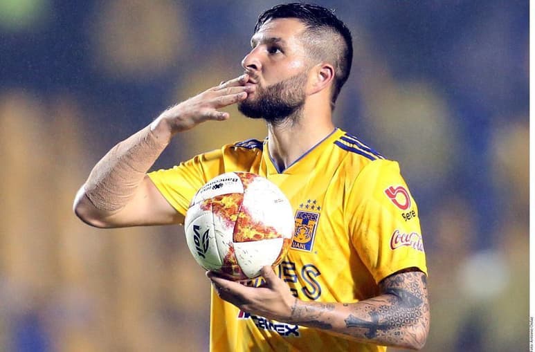 André Pierre Gignac pide respeto a su decisión de no vacunarse contra el COVID-19