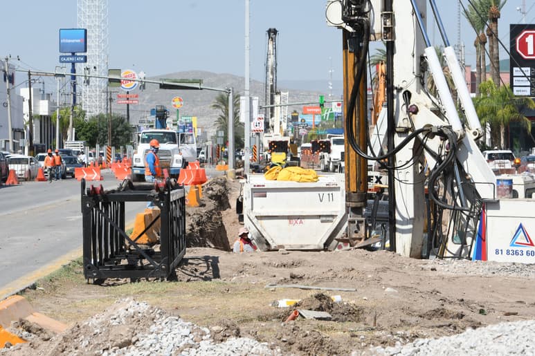 Destacan que, pese a incidentes menores, la obra del Sistema Vial 4 Caminos avanza de acuerdo a lo que se ha proyectado. (EL SIGLO DE TORREÓN)