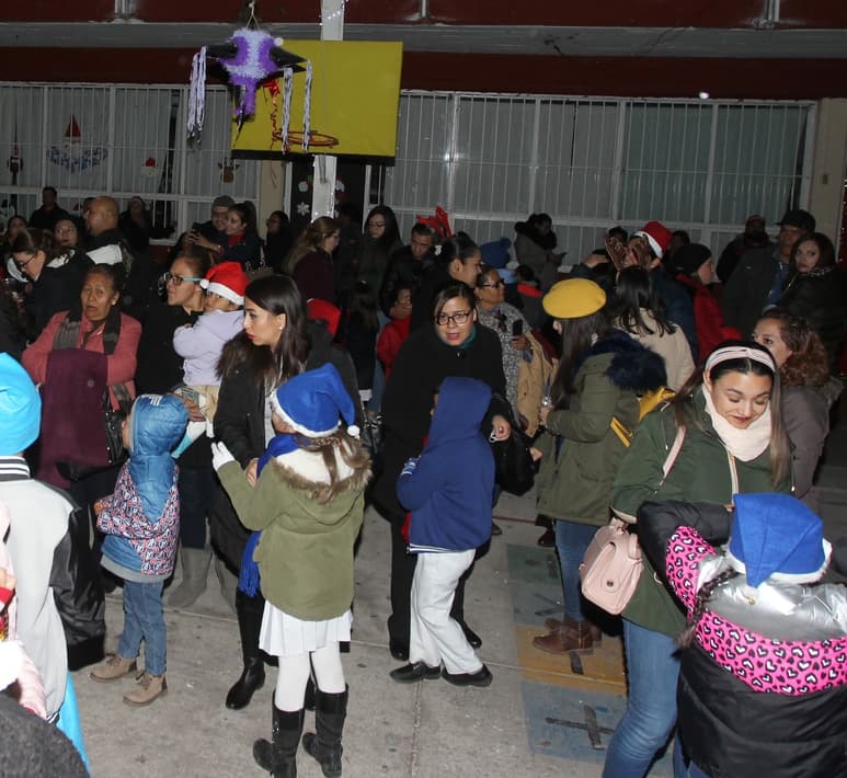 Autorizan realizar fiestas previas al periodo vacacional decembrino en las escuelas de Coahuila.