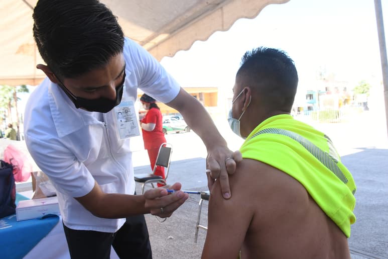 El sector salud indica que el método más eficaz para prevenir la Influenza es la vacunación.