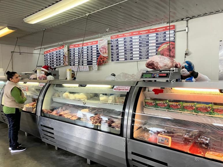 A pesar de la inflación laguneros se preparan para la cena navideña, que saldrá hasta 50% más cara. (EL SIGLO DE TORREÓN)