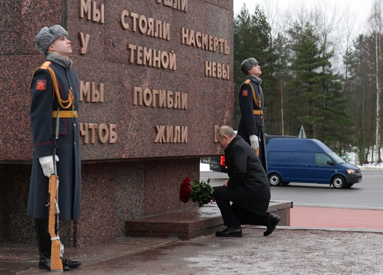 (ILYA POTALEV / SPUTNIK / KREMLIN)