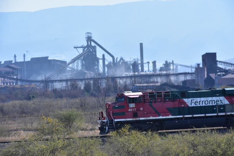 La fundidora tiene ya dos meses sin producir. (Foto: SERGIO A. RODRÍGUEZ / EL SIGLO COAHUILA)