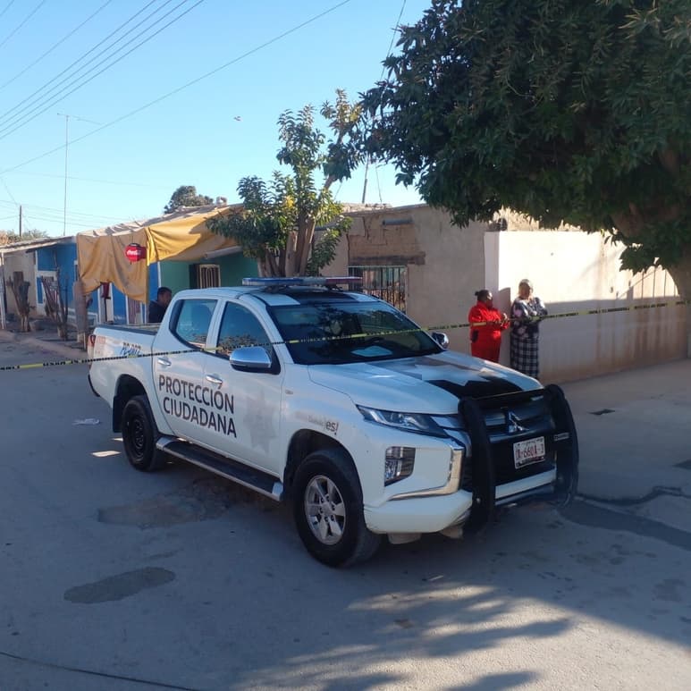 El hombre realizaba trabajo de soldadura y una descarga eléctrica lo 'aventó' y cayó de un andamio.