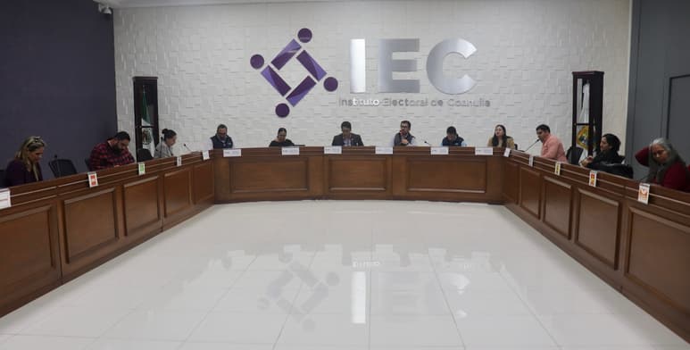 El Instituto Electoral de Coahuila desechó la queja contra el gobernador por actos anticipados de campaña.