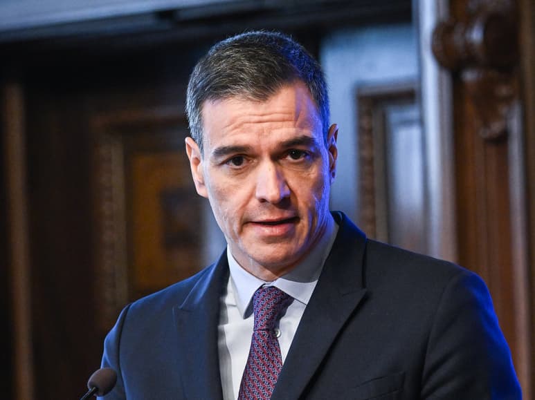 La bolsa española llegó a caer este miércoles cerca de un 4 % y varios bancos europeos suspendieron su cotización a lo largo de la mañana. (ARCHIVO)