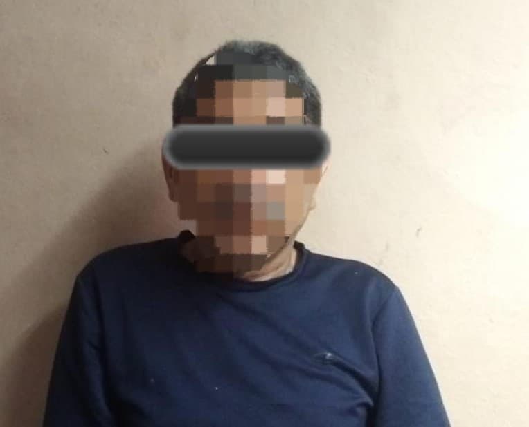 Al realizarle una inspección corporal le fue localizado un regulador de gas, chocolates y desodorantes. (EL SIGLO DE TORREÓN)