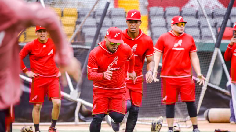 'El Ninja' arriba a pretemporada de El Águila de Veracruz