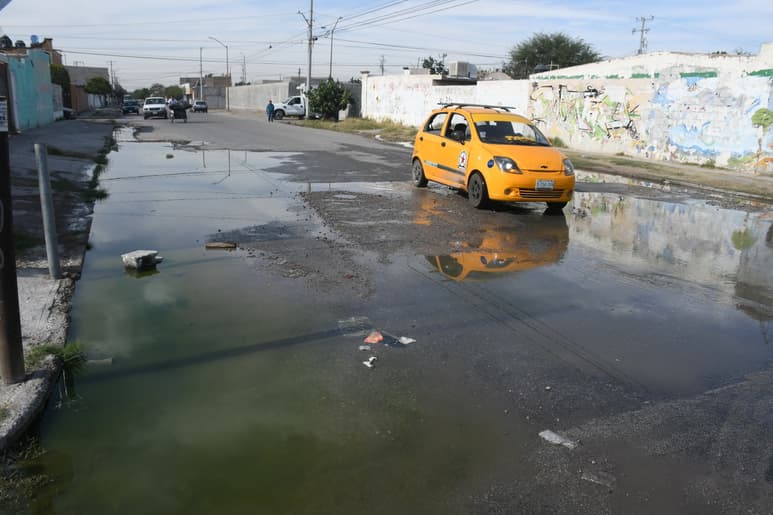 Simas Torreón recibe de mil 800 a dos mil quejas por mes, sin contar los cortes y aclaraciones. (EL SIGLO DE TORREÓN)