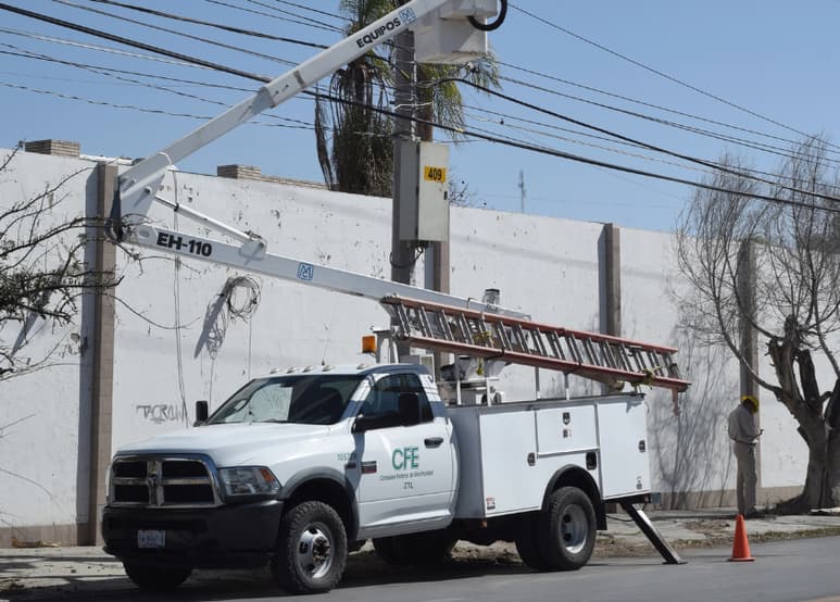 La presidenta de la Canacope, capítulo Durango, informó que trabajadores de la CFE hacen cobros irregulares en algunas poblaciones. (EL SIGLO DE TORREÓN)