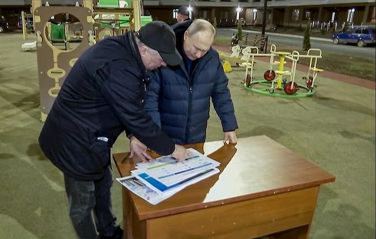 Putin no ha comentado sobre la orden de arresto, que profundizó su aislamiento internacional. (EFE)