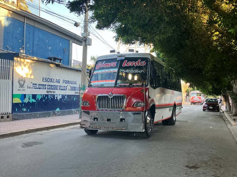 Consejo Estatal para el Fortalecimiento para Personas con Discapacidad, denunció discriminación por parte del transporte público.