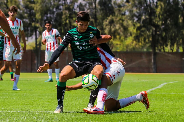 ¡Dura caída! Golea Necaxa a los juveniles Sub-17 de Santos Laguna