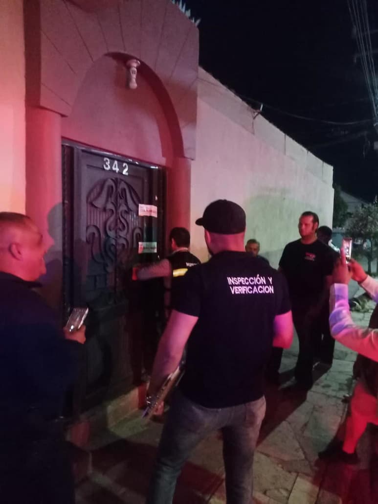 Clausuran quinta en Ampliación Las Fuentes; había menores consumiendo bebidas alcohólicas. (EL SIGLO DE TORREÓN)