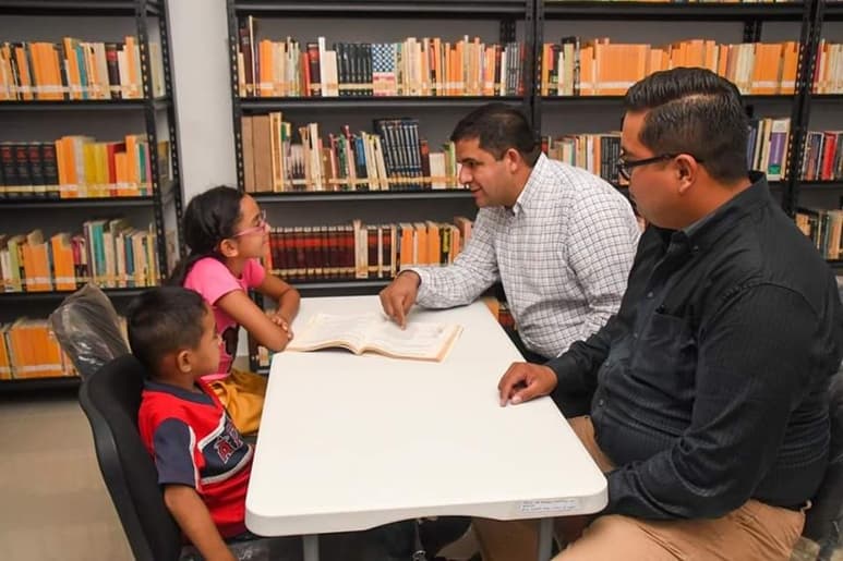 Se han apoyado a escuelas con la entrega de material de construcción para su rehabilitación. (EL SIGLO DE TORREÓN)