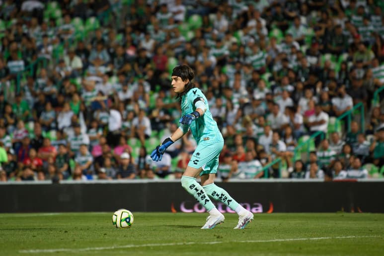 Carlos Acevedo volvió a ser convocado por Diego Cocca; también fue llamado Guillermo Ochoa (JORGE MARTÍNEZ)