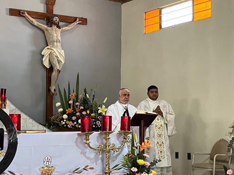 Como un hecho aislado calificó el obispo Jorge Estrada, el atentado contra el arzobispo de Durango.